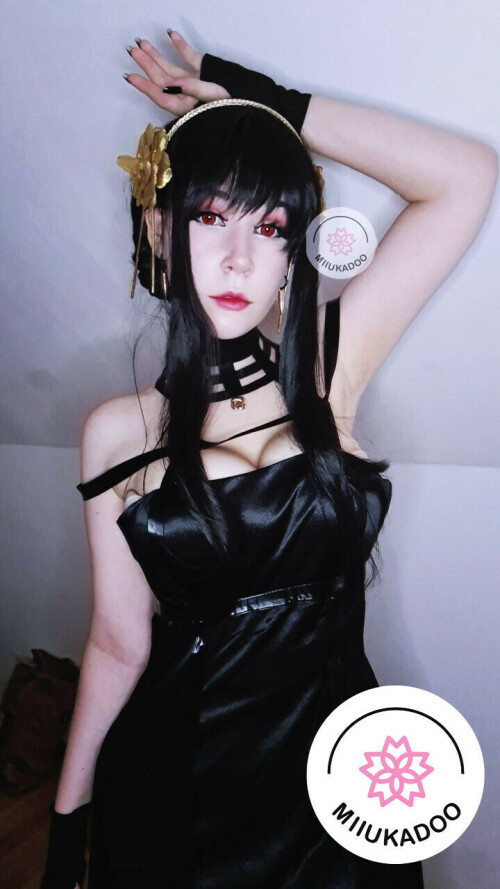 Yor Forger 52b7d11d7aedef14d8