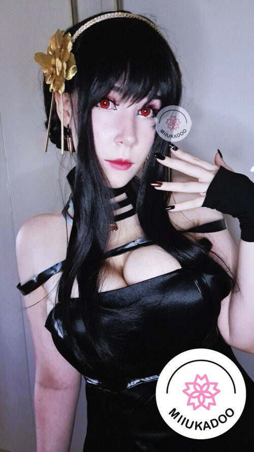 Yor Forger 56fd61dfd4579b2613