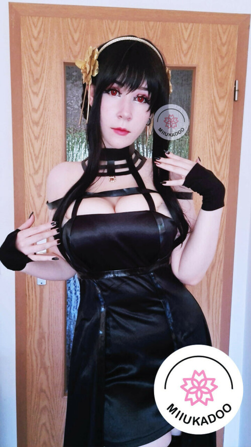 Yor Forger 578c7f715b4a43dba8