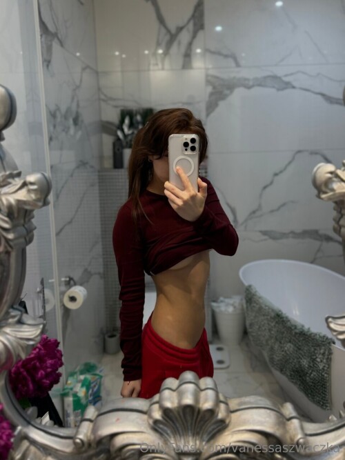 Yuki OnlyFans 35933cf119a92787a44