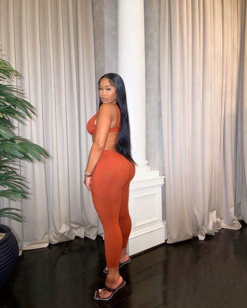 Zelie 252e7c70051ccd0094