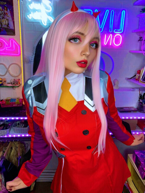 Zero Two 16ae3e81309e242b8