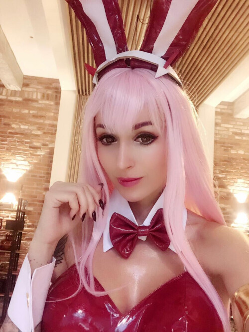 Zero Two Backstages Photos 31c48021ac8e5d4f0