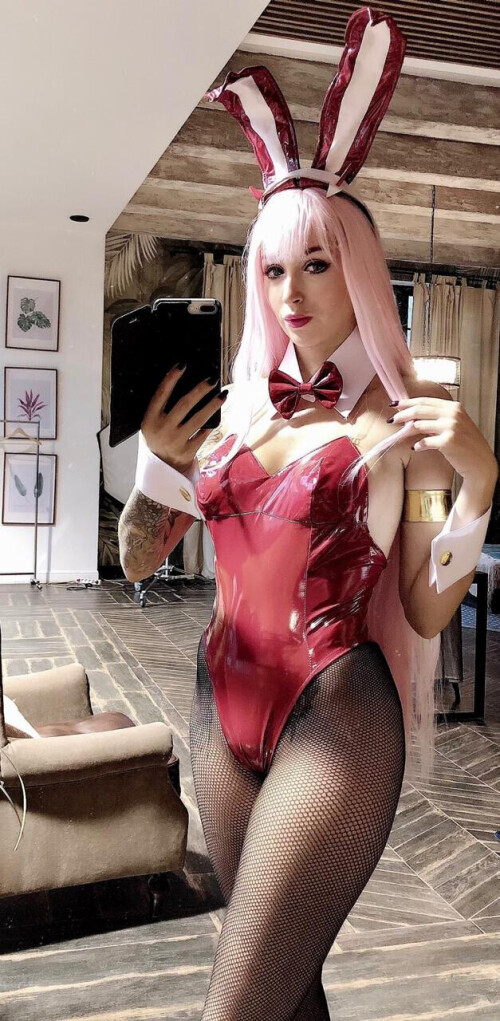 Zero Two Backstages Photos 814317ef57bf2d990