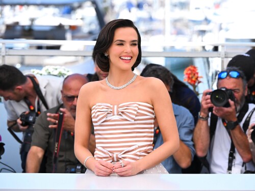 Zoey Deutch 0398154d13461538e78