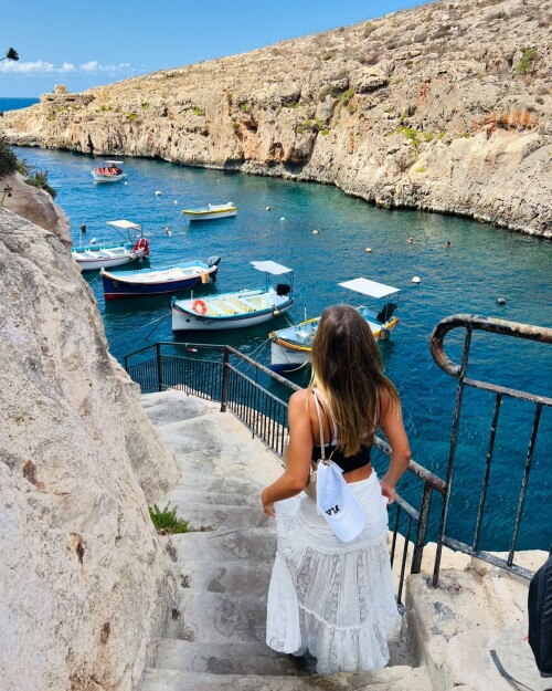 _.lara.sofia-02-08-2025-0025864918ba1f538191