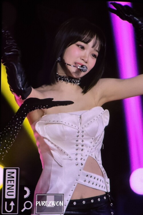  1871895879755673866 12e1e303e583843fc