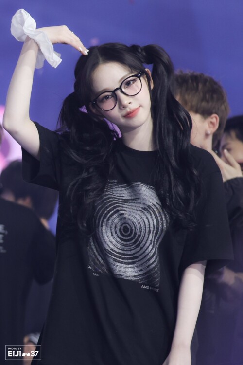  1878448742854185056 2ff3586605cef6ec5