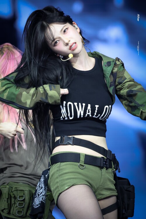  1880933967794417943 27c18b70ead990915