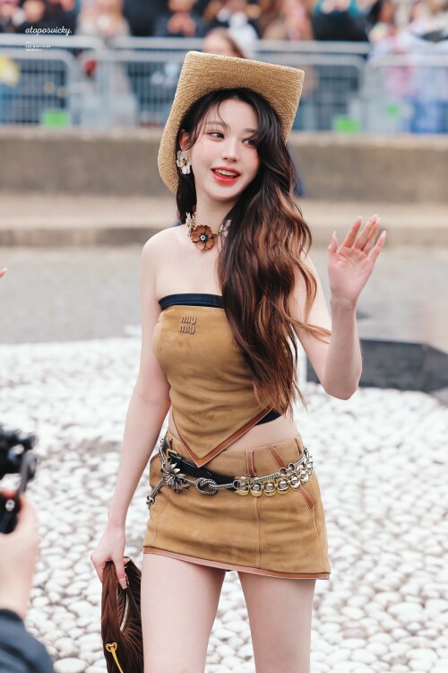  1899778878115385587 31fcebd7b432c5daf