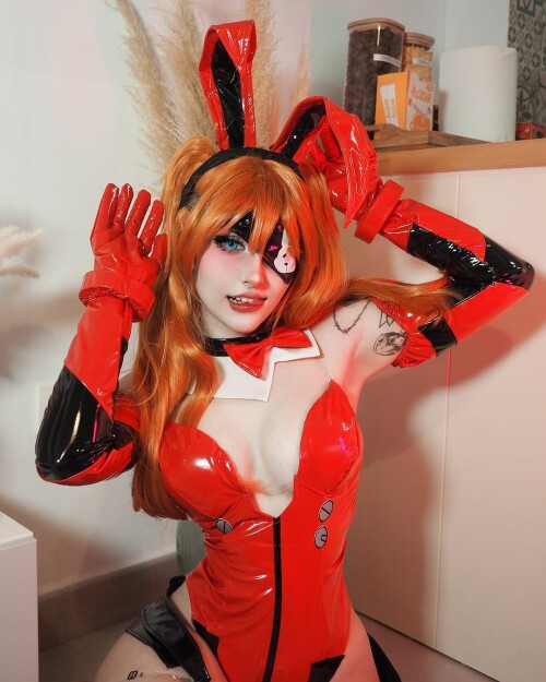  5566927467b5698bb38c4e28