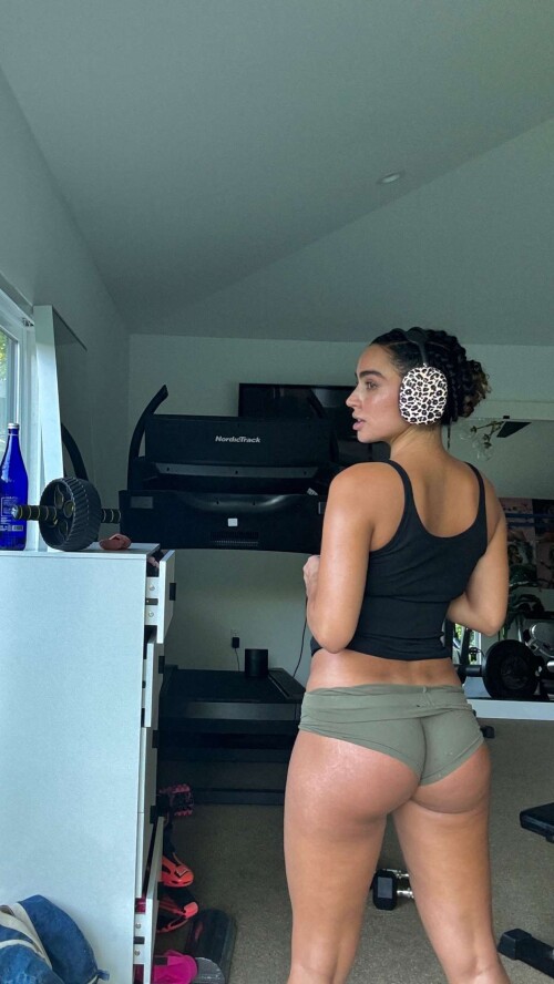  Sommer Ray on Snapchat0bf3c6f450902eb0