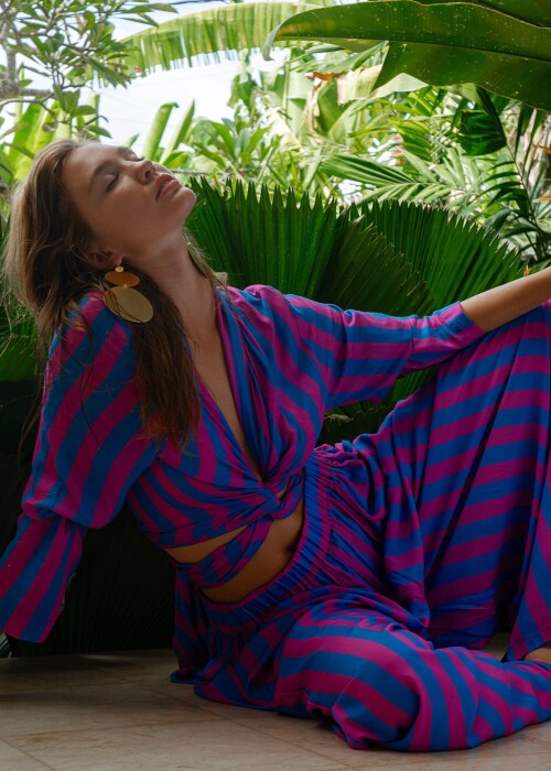  XK 7908.jpg.f4920c657d82bd1a5a8391e6e4e528ca3bf5f75a1f38d49f