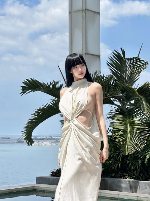  lunakim 1896062417018503319 02851ac1a83ca8d25e