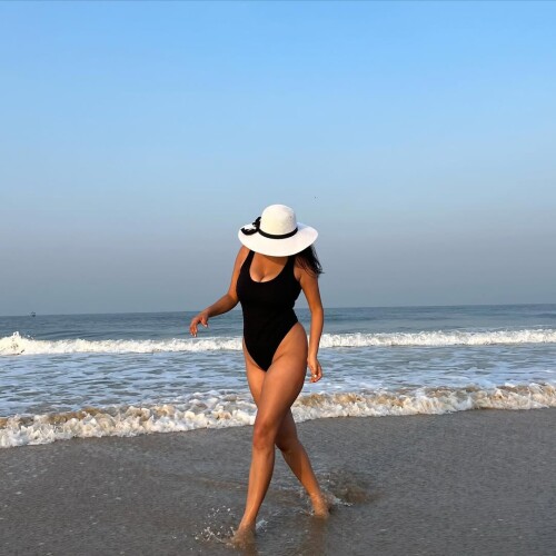  ayushaaaa 14040410 1253396321667d18bf289b611