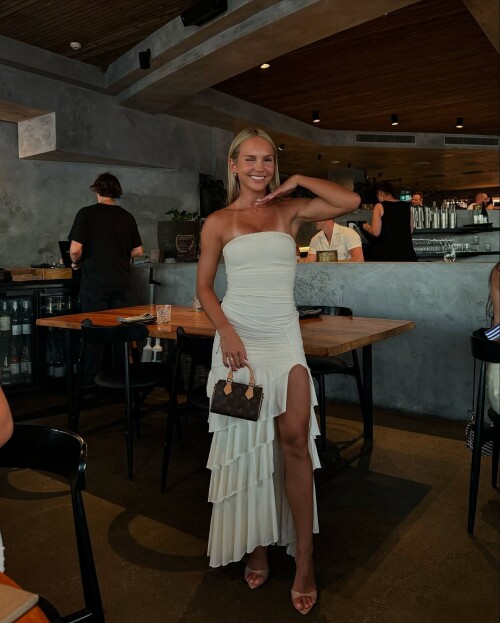  hannahpearson 1740772094 3578178128030056746 30837432462d6367f052f2223