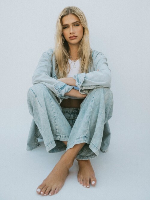  sarahhandss 14fc9641f17c612127