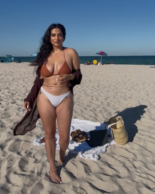 a 1419788c21bd8389e9