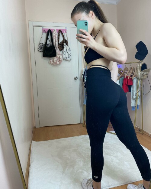 a 2043d74f40da806a95