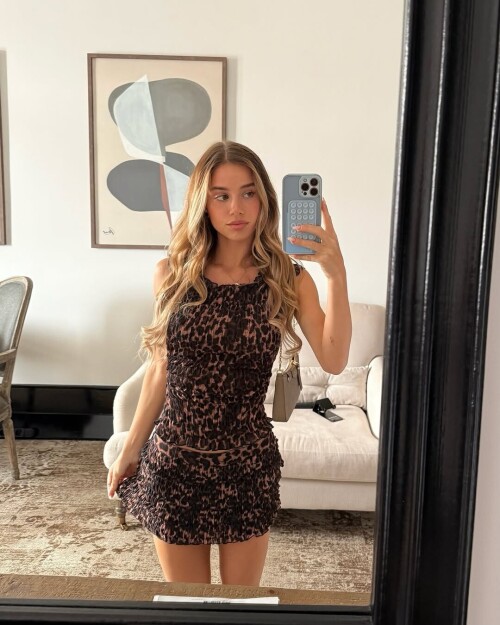 a couple cloudy days50161c23023dd7e44