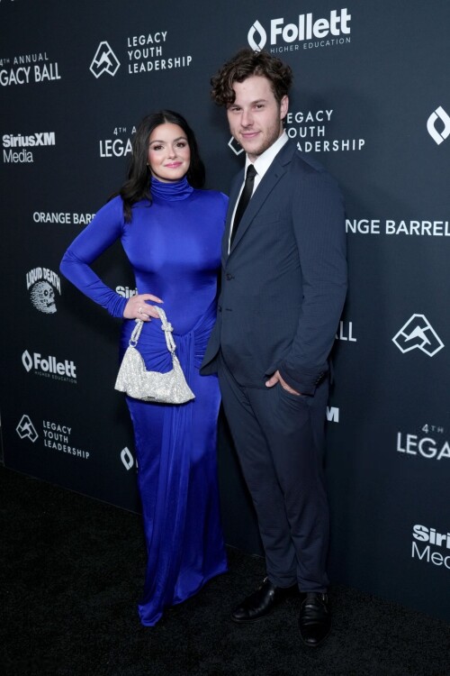 a0010ea3fdf8324d39abf