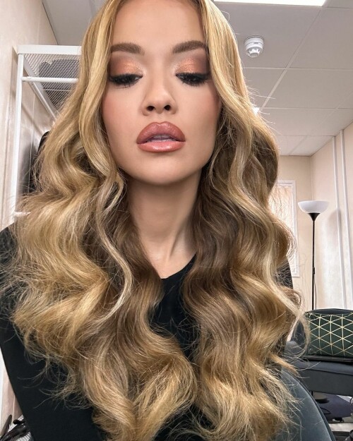 a0370401 29a7 4b7e 9f59 e3cc064b50a2