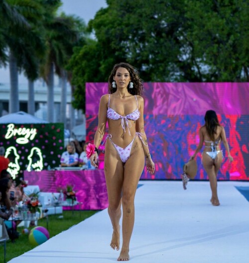 a04879b1c19f0bee10dca7d9b9b14400413137085c981231