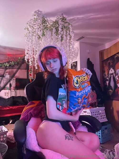 a67a04c1d966b037fa1884571e1a5a8dada2f5903a1c7214ab50442321bd980be024beaea97a5b3c