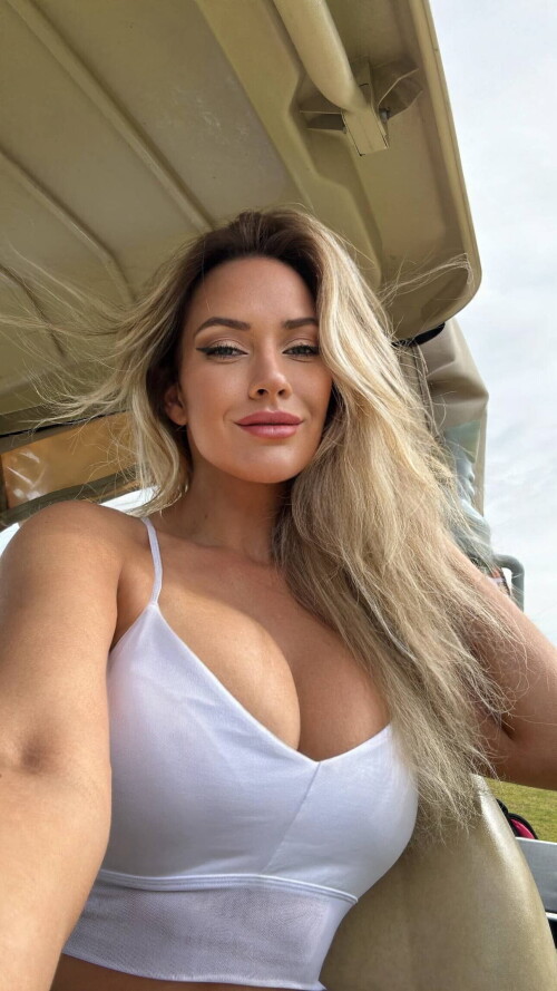 a7e4f195 2894 4d8d a452 8aa96ebc79ef69ee8c8fa3a625e4