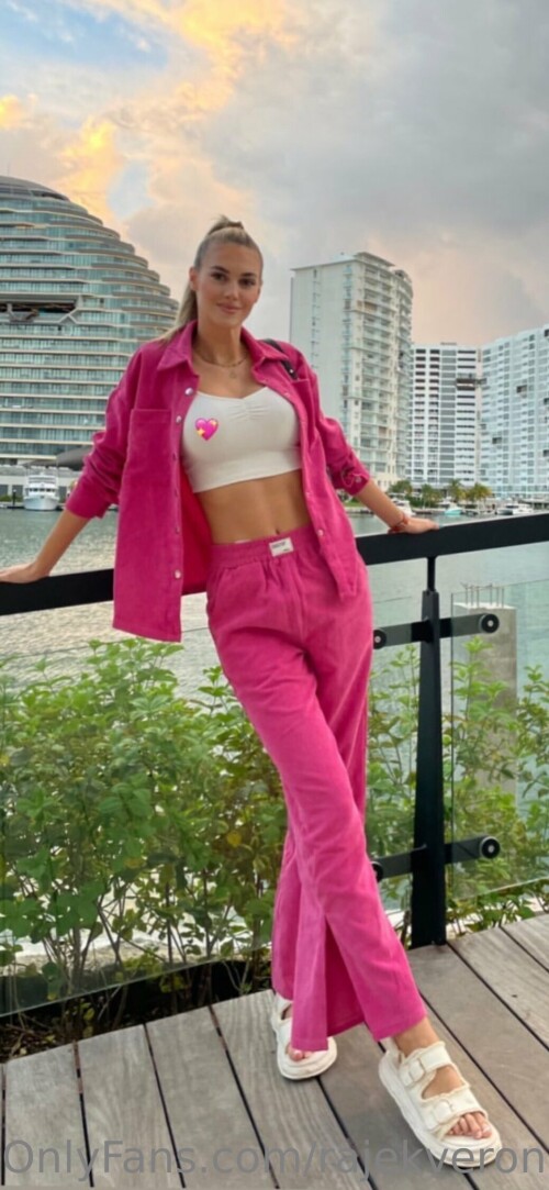 aa53c233 338e 4cba a5b6 6c134ad2b1a48e98134f96e0a414