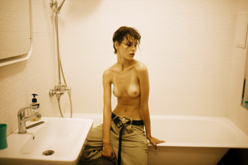 aad47a59 abb7 47c5 97f0 e0ae05f38f664452342923d32b16