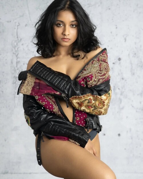 aathira rajeev v0 no62bastn6qe1d8ffde109b922adf