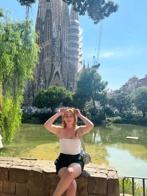 abbyboomofficial-photo-DNJj0gPNDE_-20250809_232858_530409859538ae849bf961e23