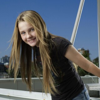 abigail_breslin_photos_01