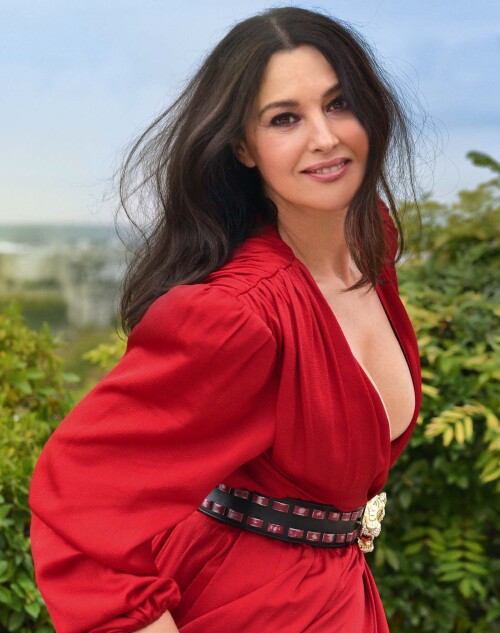 add71e1d778d8ce0fed39a05c0e7554d608db4076c8a09a5