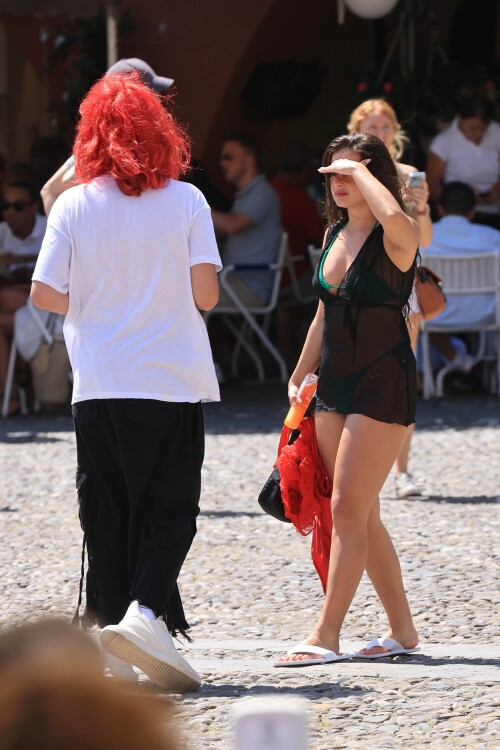 addison-rae-2022-08-16-11ee9f8d04004829ac