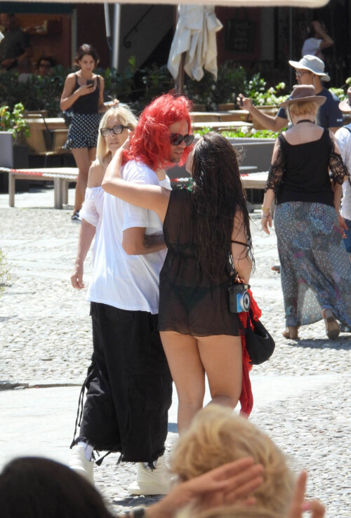 addison-rae-2022-08-16-314b790895434d3d6f