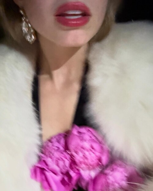 addisonraee---RDownload76f979acf216f8ba