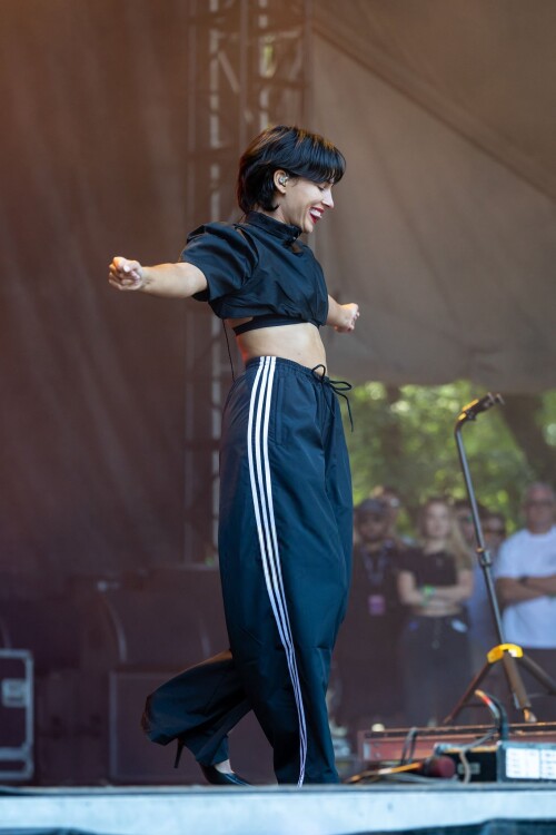 adkdnenae00f9c4f4e130e19612d