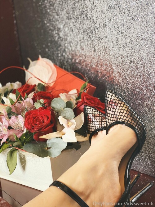 adysweetmfc 02 02 2020 20725312 Nice...flowers. The perfect way to start the month of love.