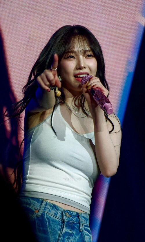 aespa karina v0 yfhhxxe52uhe16ca49d22cd39ba02