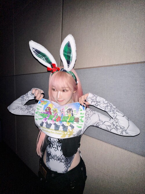 aespa 1871214583828140099 3d04f3c4402888d0c