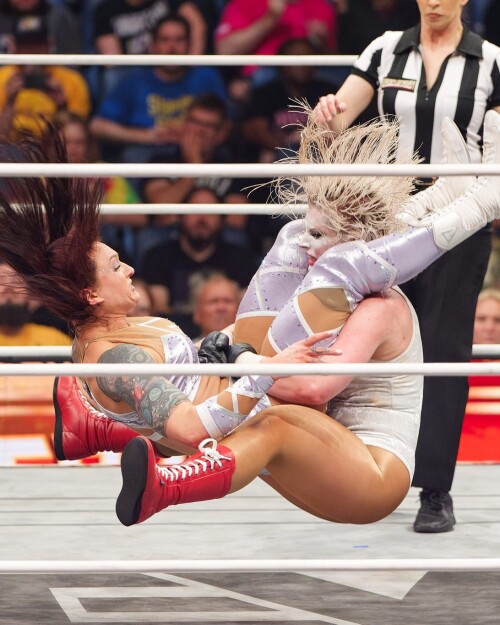 aew 3747894956573686495s2025 10 21 6.10.455 story80020af1af14bfc9