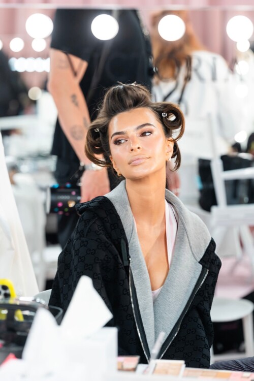 afgsdrtg 32e99377ee515f57e