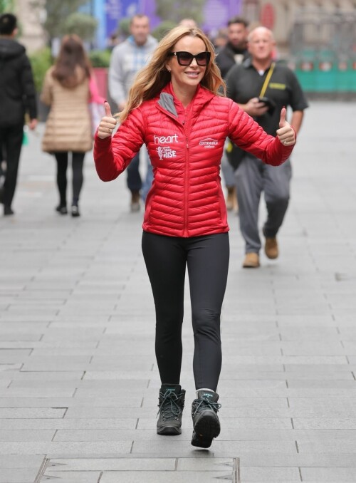 ah1311fd9b464c43aa46