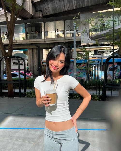 aimee005g_1732022740_3504783225376152106_2260244572897ea1cd79fa5bddc