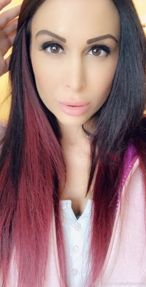 aleahjasmine 2020 04 04 29568449 Are you bored I can help you with that...and that ra