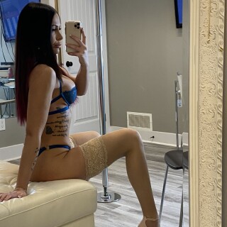 aleahjasmine-2020-11-15-1262425772-Little-blue-see-through-number-stockings-and-heel