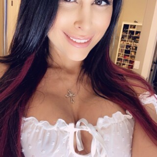 aleahjasmine-2020-11-17-1270887916-Selfies