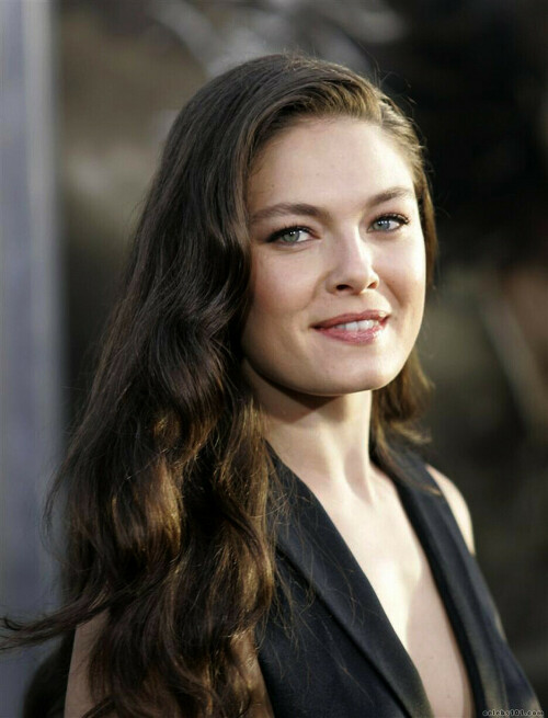 alexa davalos 2015